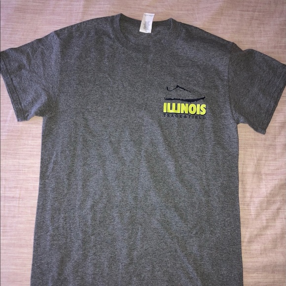 Gildan Graphic Tee Bundle - Picture 4 of 5